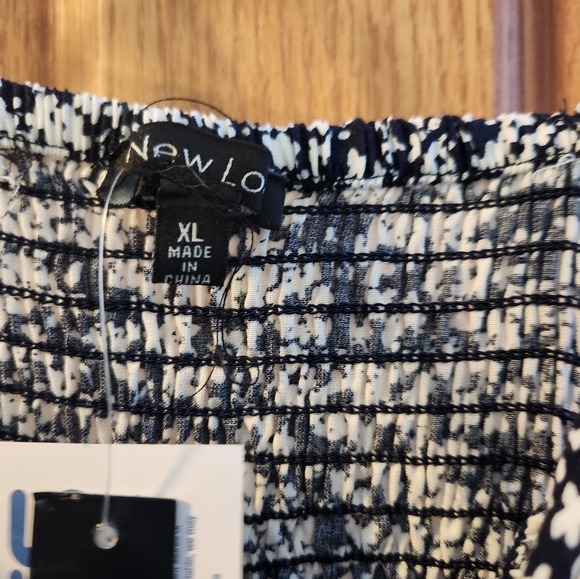 Girls dress - Picture 2 of 2